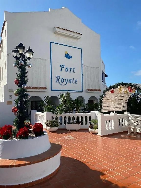 アパート Sunset View Studio At Port Royale With Heated Pool And Free Wi-Fi アロナ スペイン